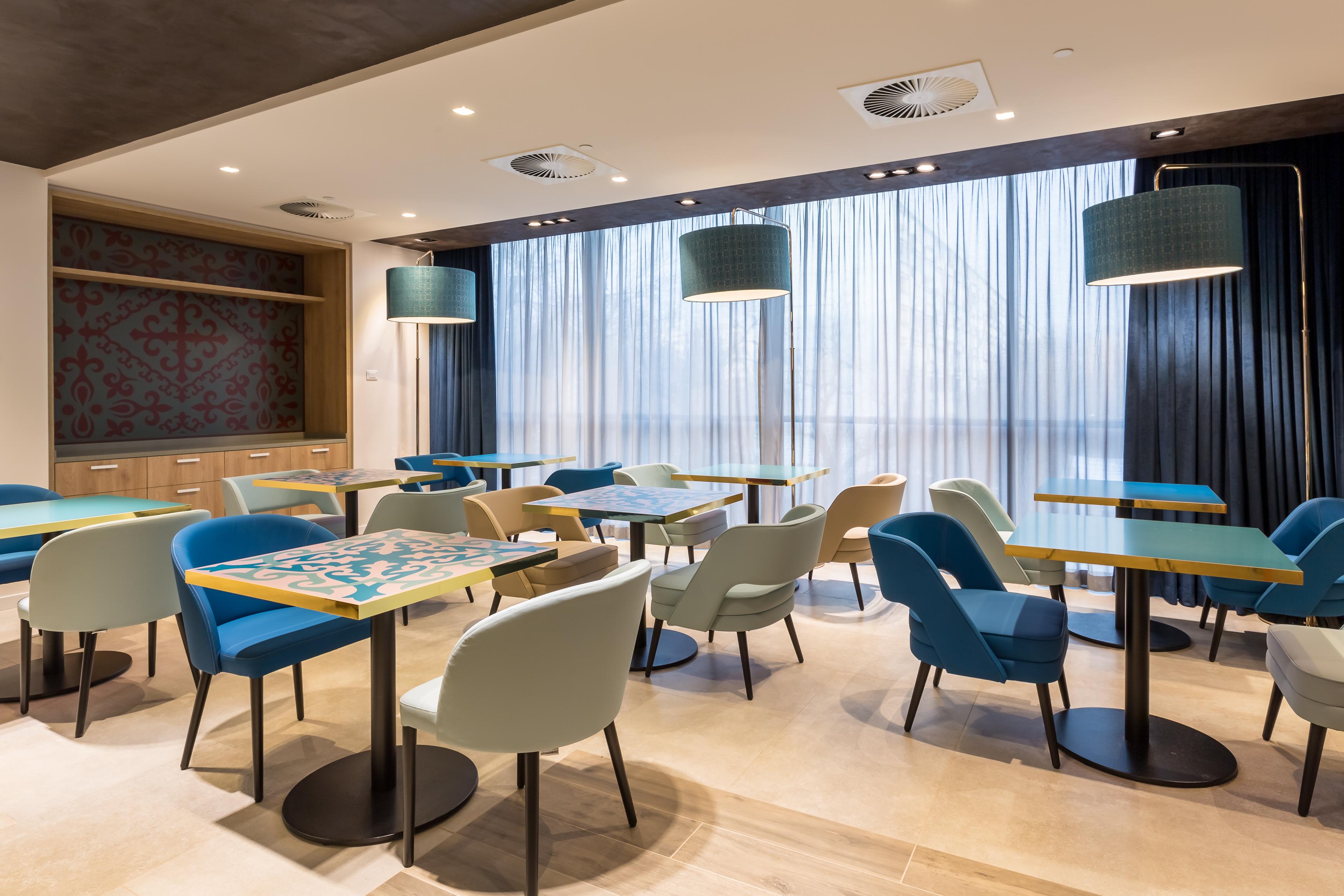 Mercure Almaty City Center 외부 사진